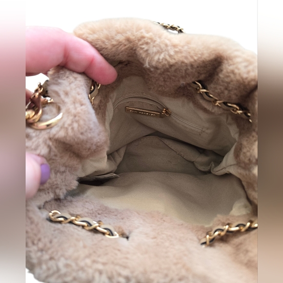 3am Forver Elegant Tan Fur-Trimmed Women's Bag - Picture 2 of 5